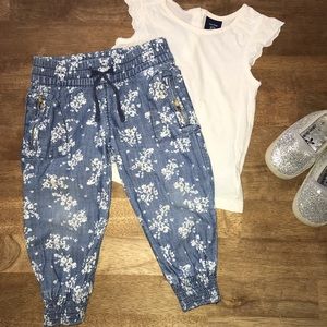 Precious! Floral Joggers w/Jean Look & Pockets! 💕